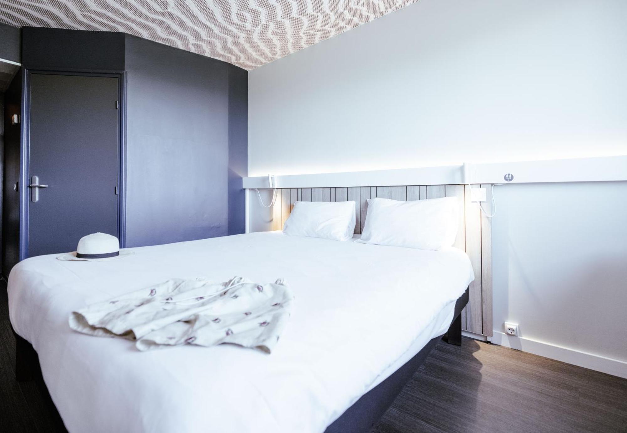 Готель Ibis Luxembourg Aeroport Niederanven Екстер'єр фото