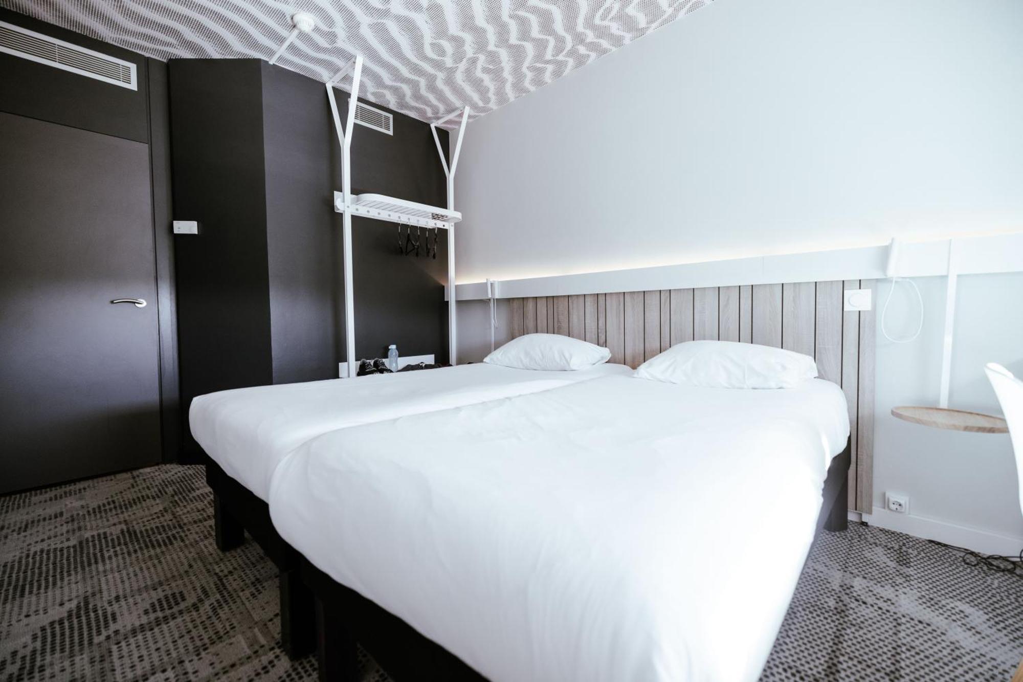 Готель Ibis Luxembourg Aeroport Niederanven Екстер'єр фото
