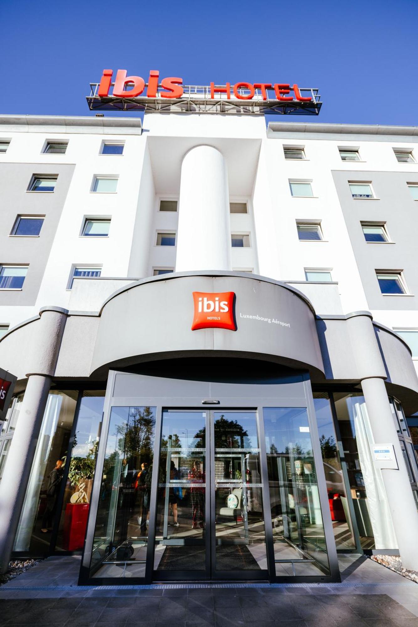 Готель Ibis Luxembourg Aeroport Niederanven Екстер'єр фото