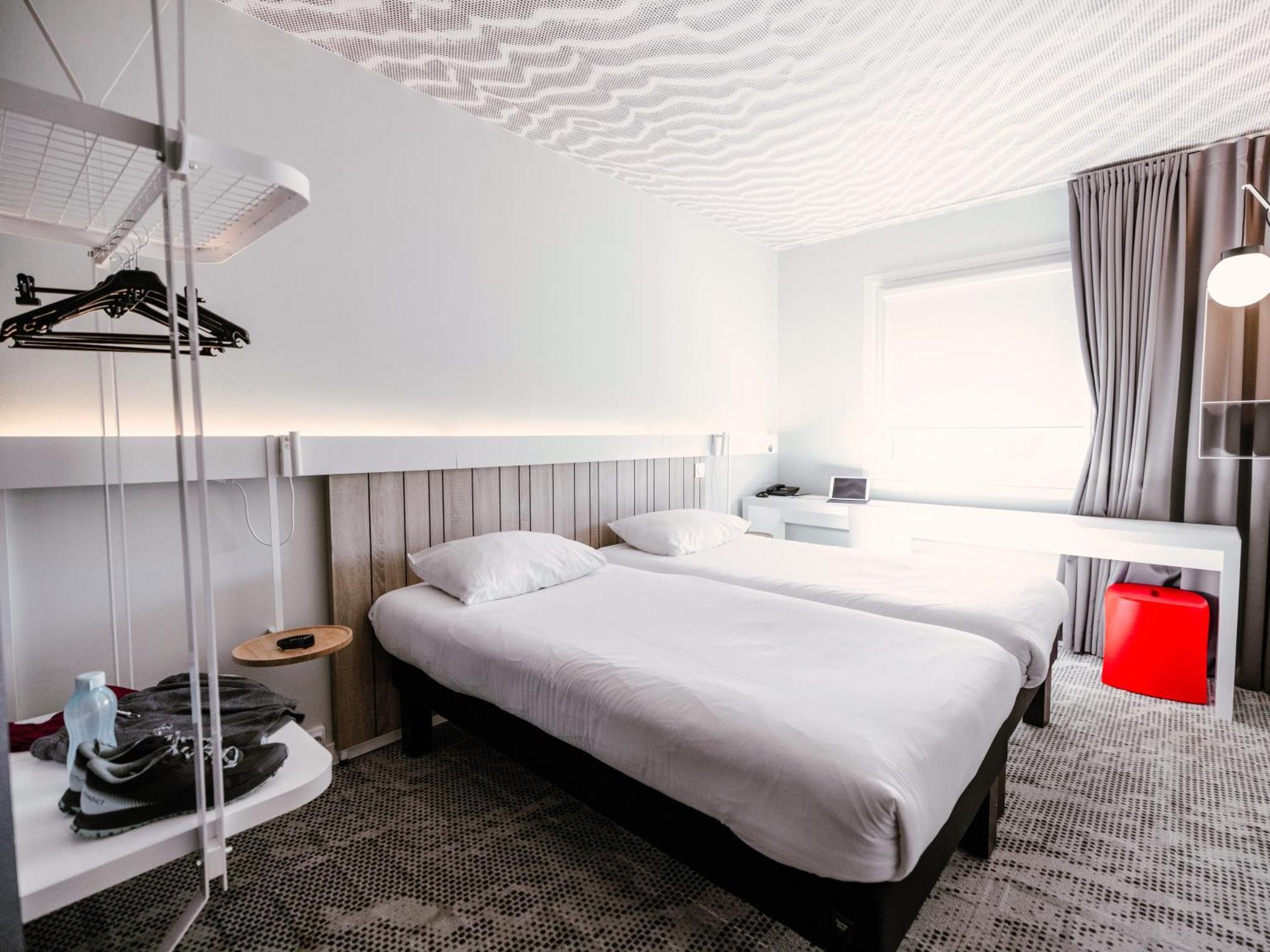 Готель Ibis Luxembourg Aeroport Niederanven Екстер'єр фото